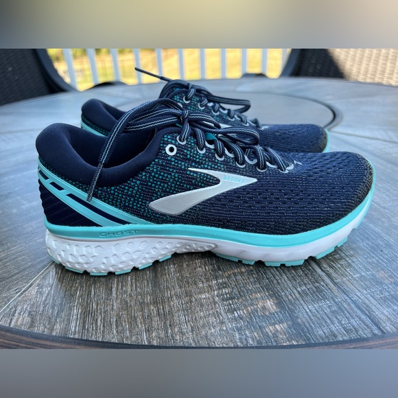 Brooks Ghost 11 Women’s Running Shoes – Size 7D – Navy Blue - Picture 1 of 11